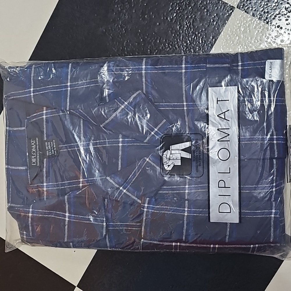 New Diplomat Men's Blue Checkered Pajama Set Long Sleeve Long Pant Sz XL FLANNEL